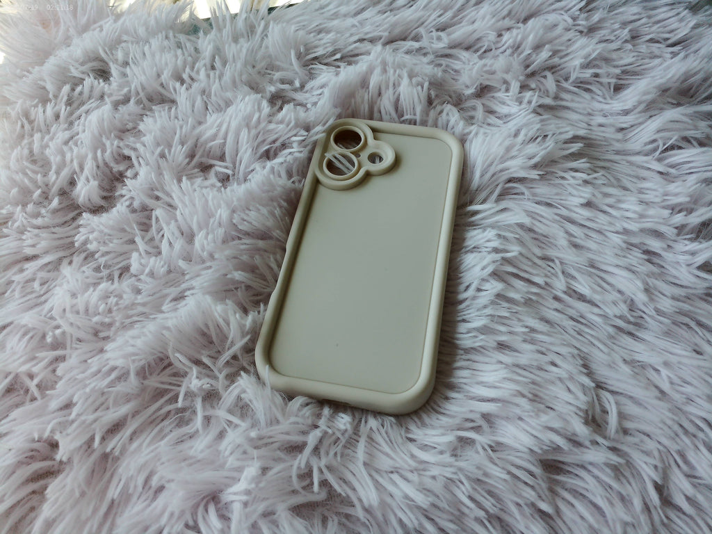 iPhone 16 Rubber Case
